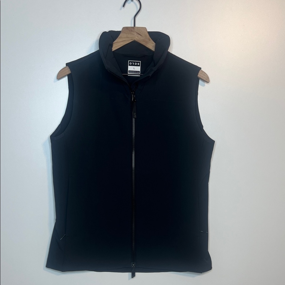 Oros itinerant vest NWOT  Large
